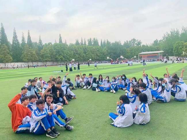 樂(lè)山市醫(yī)藥科技學(xué)校成都校區(qū)